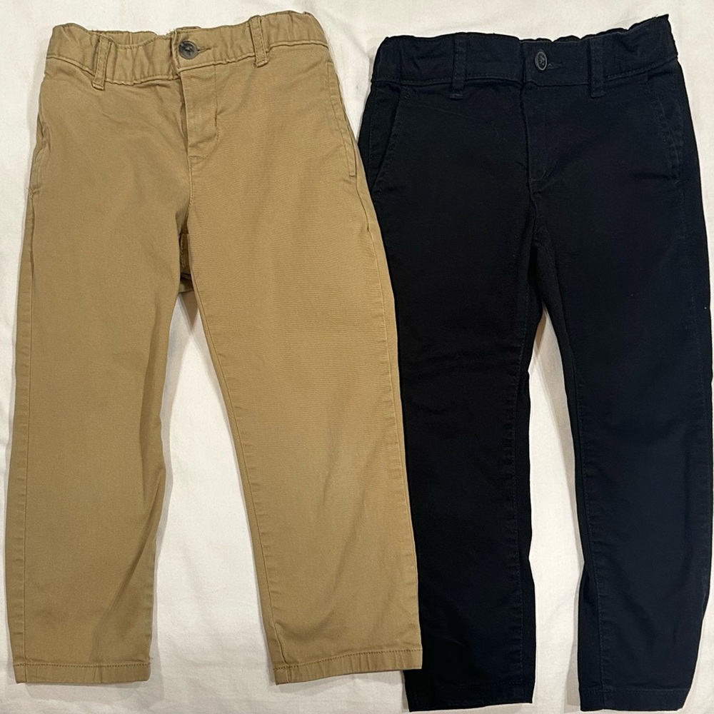 Children’s Place size 5 Khaki and Black Chino Pants Set